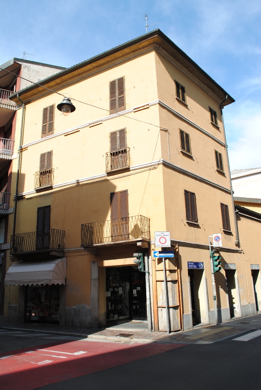 [Casa in via Generale Ettore Perrone, 1] (casa) - Novara (NO)  (X; X; XVIII; XVIII; XVIII; XVIII; XIX; XIX; XIX; XIX; XIX; XIX)