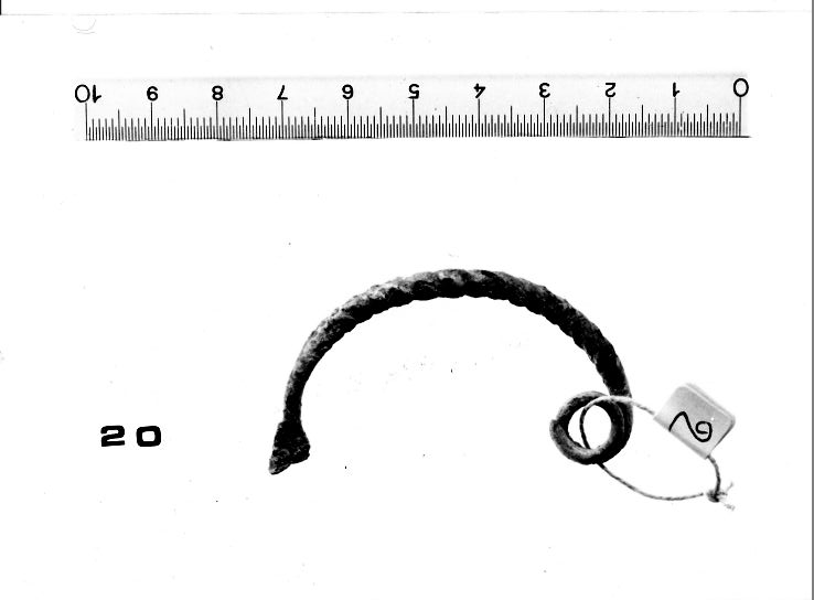 fibula ad arco ritorto - FASE TERNI II (inizio Età del ferro I)