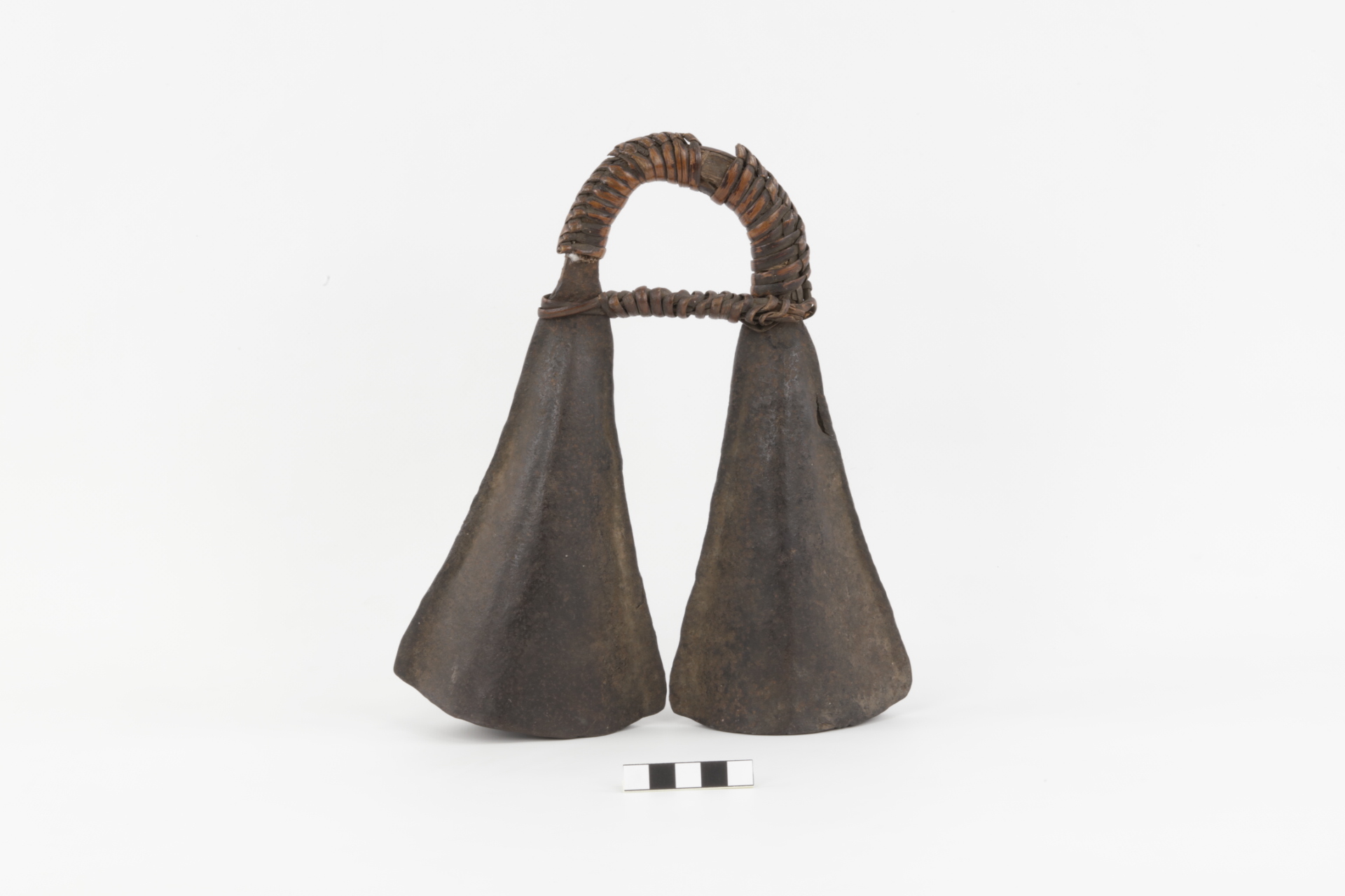 Campana doppia, STRUMENTI E ACCESSORI/ MUSICALI