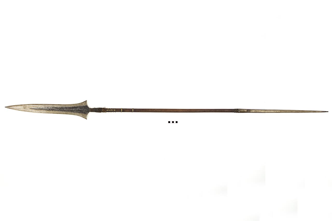 Lancia, STRUMENTI E ACCESSORI/ ARMI E ARMATURE - Bangala, Basoko