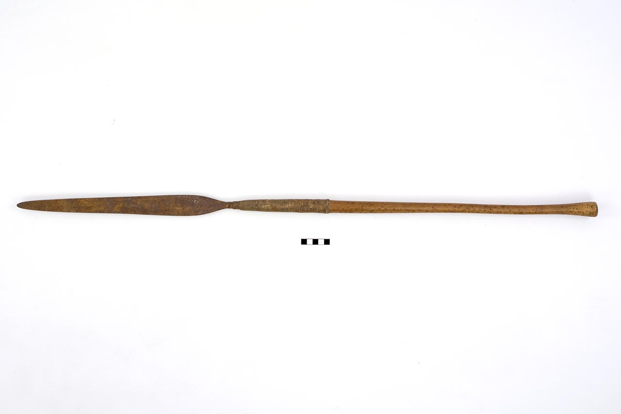 Lancia, STRUMENTI E ACCESSORI/ ARMI E ARMATURE - Bangala, Basoko