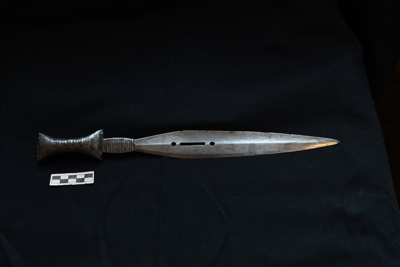 Daga, STRUMENTI E ACCESSORI/ ARMI E ARMATURE - Bangala