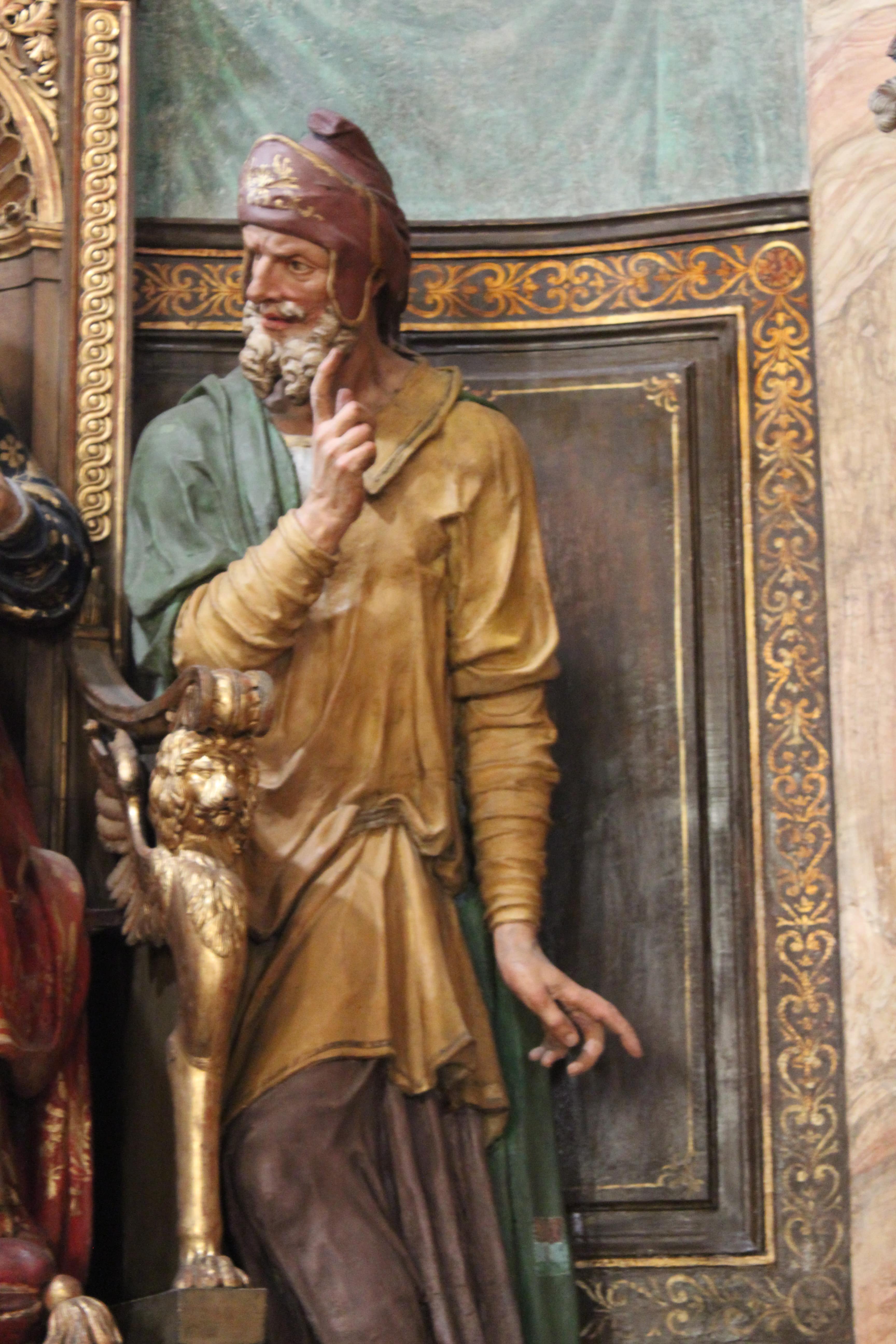 Sacerdote, sacerdote (statua, elemento d'insieme) di Tibaldi Pellegrino (attribuito) (primo quarto XVII)