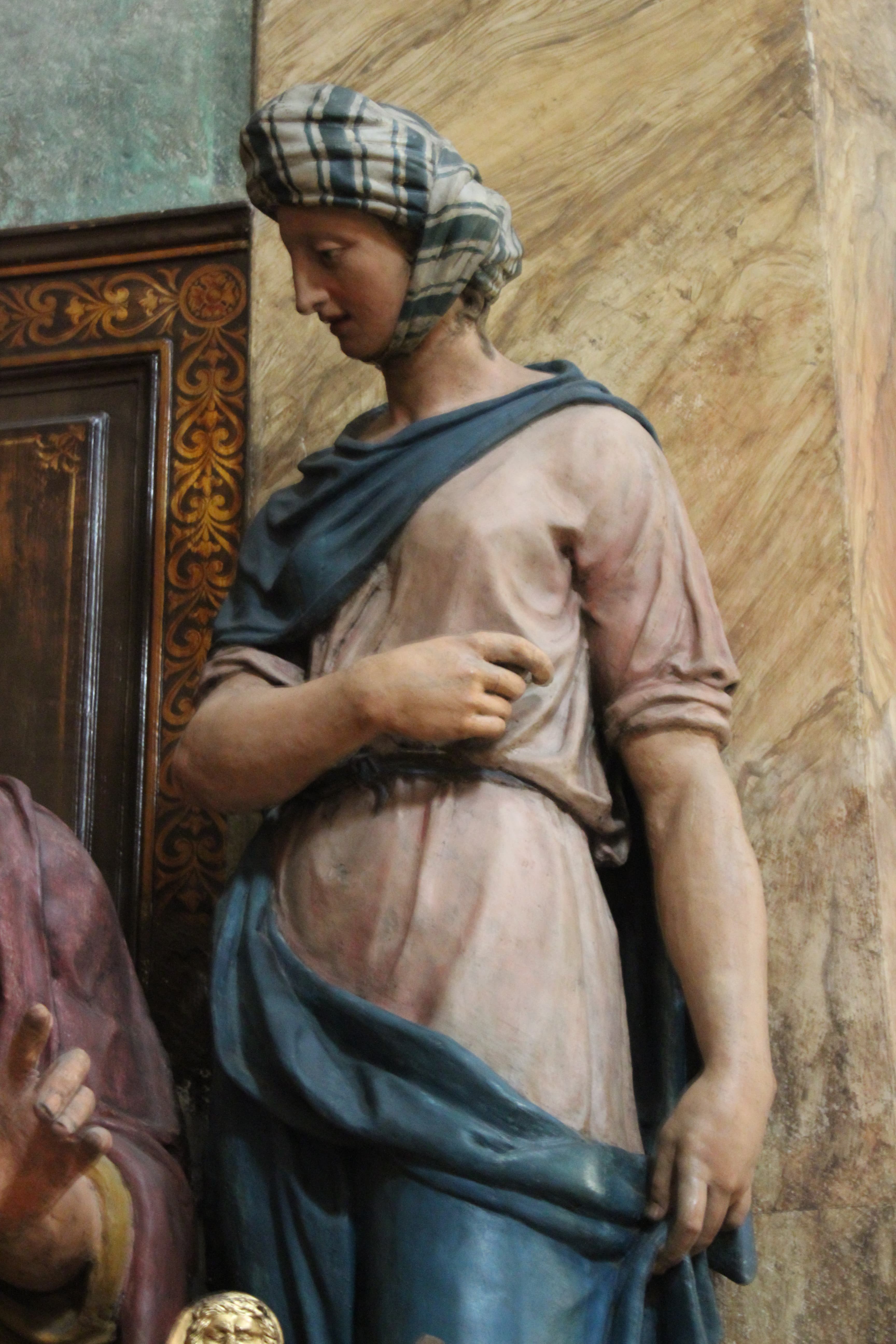 Serva, serva (statua, elemento d'insieme) di Tibaldi Pellegrino (attribuito) (primo quarto XVII)