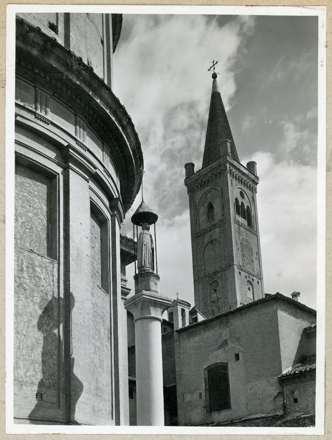 Scultura - Statue (positivo) di Anonimo (XX)