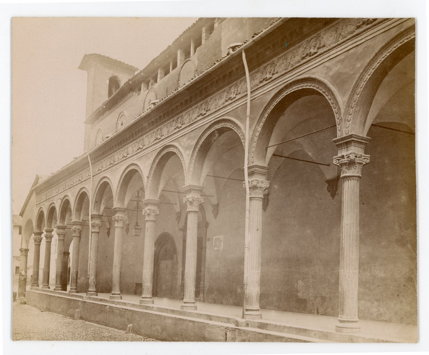 Italia - Emilia Romagna - Bologna - Basilica di San Giacomo Maggiore - Oratorio di Santa Cecilia - Portico bentivolesco (positivo) di Poppi, Pietro (attribuito) (XIX-XX)