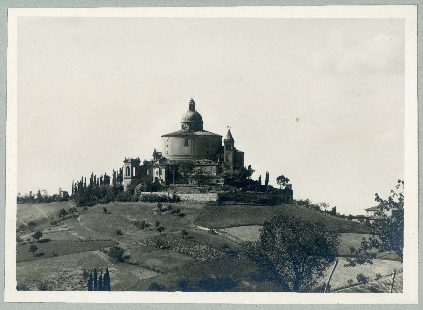 Architettura sacra - Chiese - Santuari - Cupole - Campanili (positivo) di Bolognesi Orsini (ditta) (XX)
