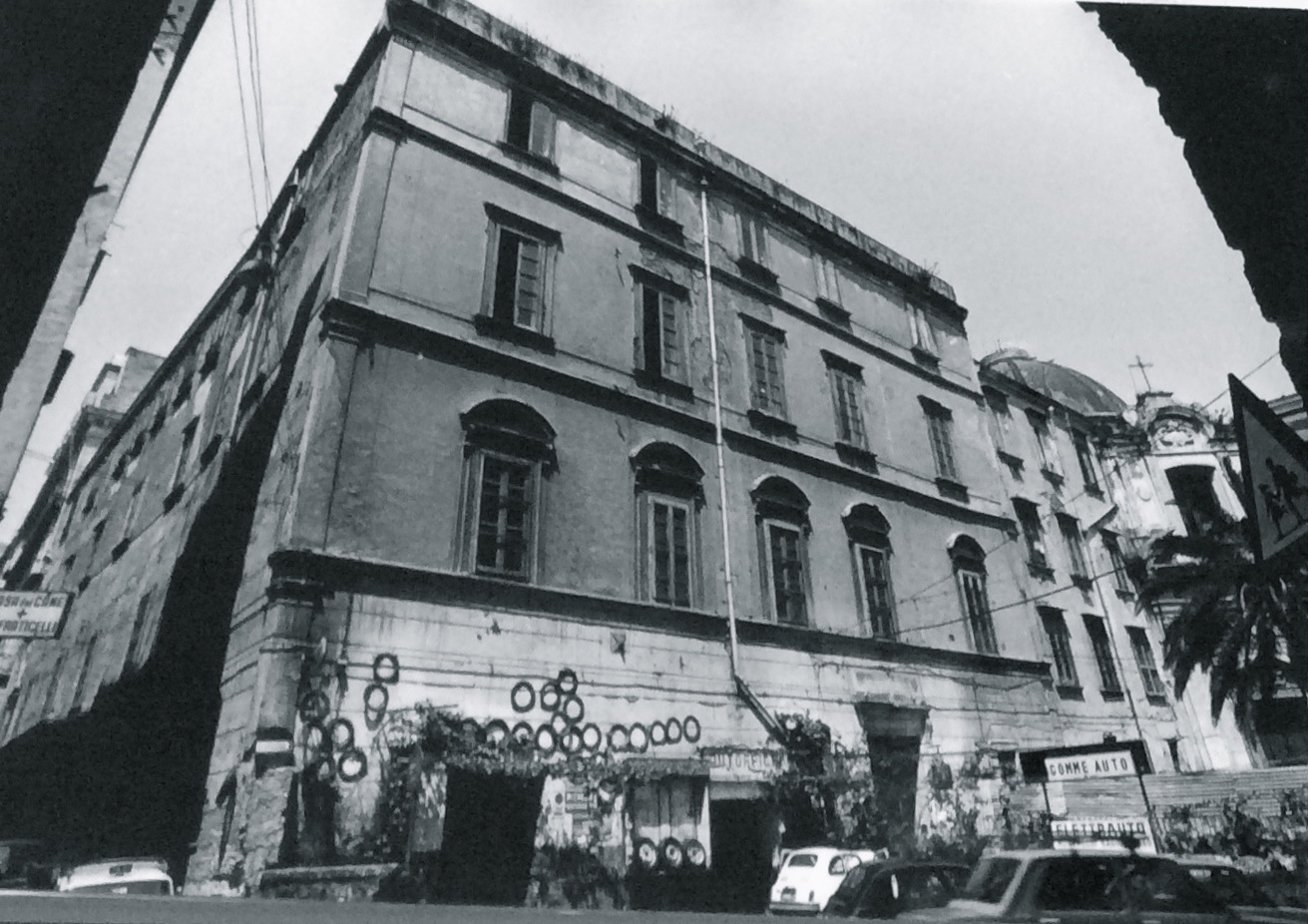 Ritiro di Santa Maria delle Grazie di Mondragone (palazzo) - Napoli (NA)  (XVII; XVII; ; XX)