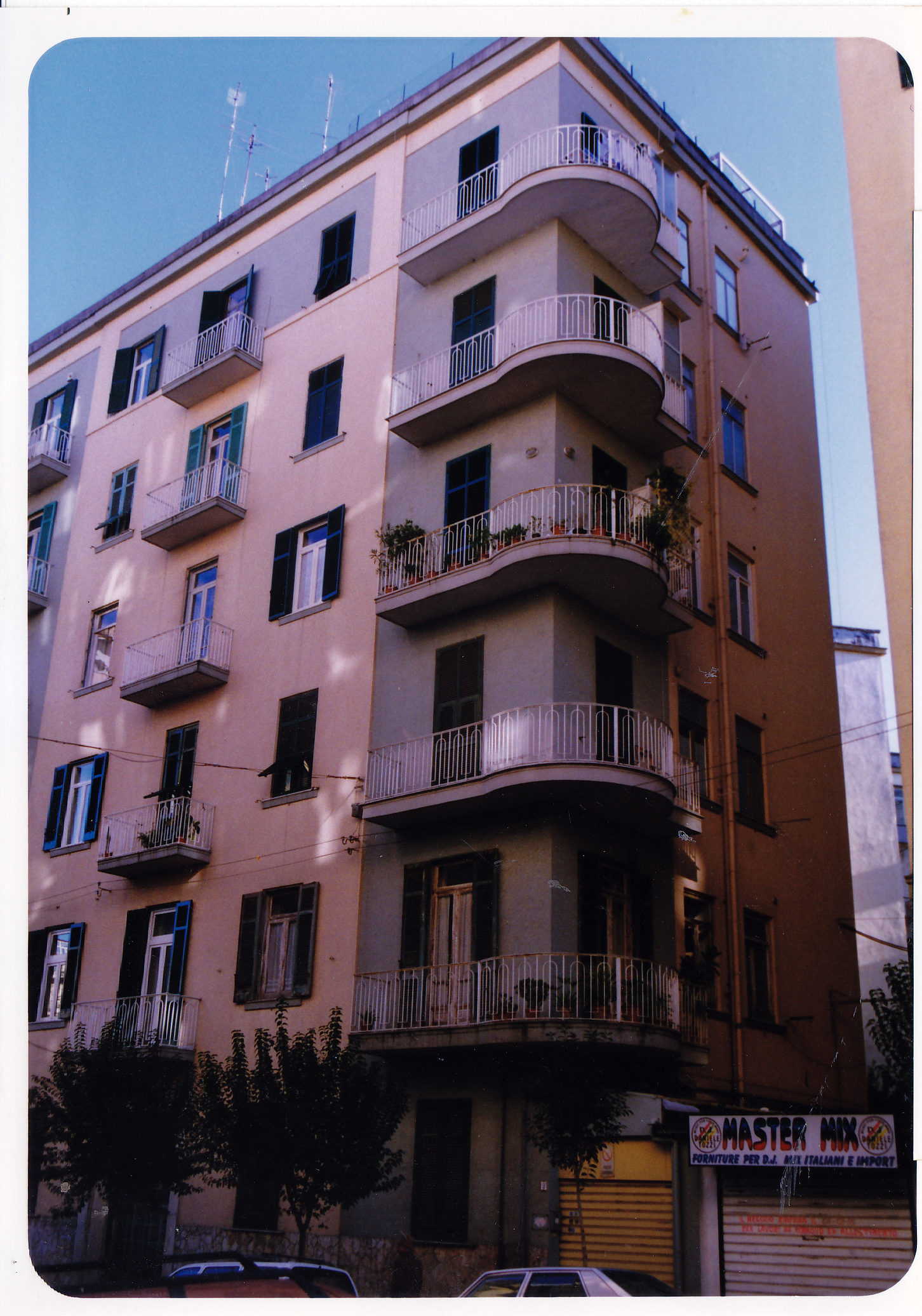 ignota - via Giotto, 9 (palazzo, privato) - Napoli (NA) 