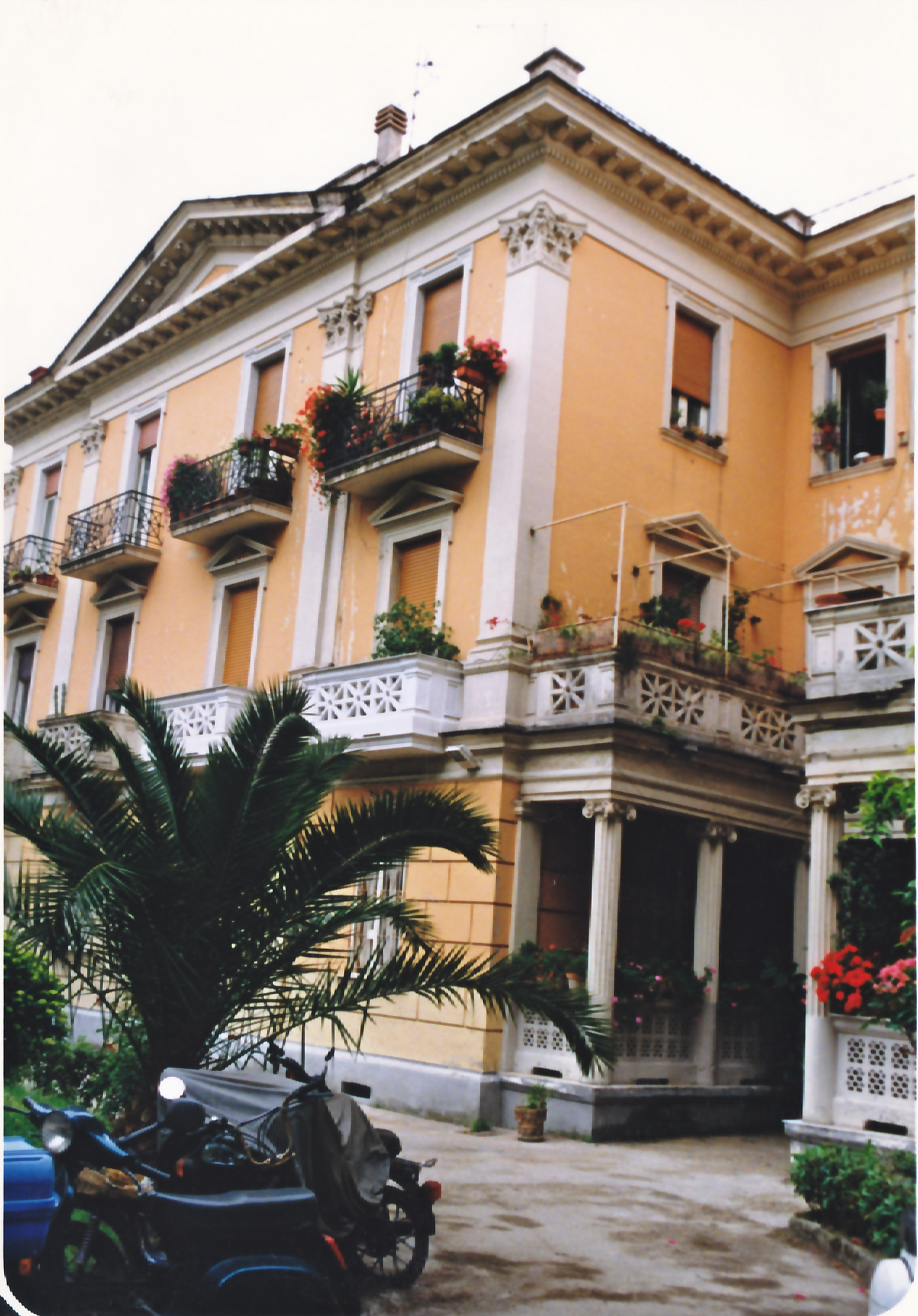 ignota - via G. Santacroce, 13 (palazzina, plurifamilliare) - Napoli (NA) 