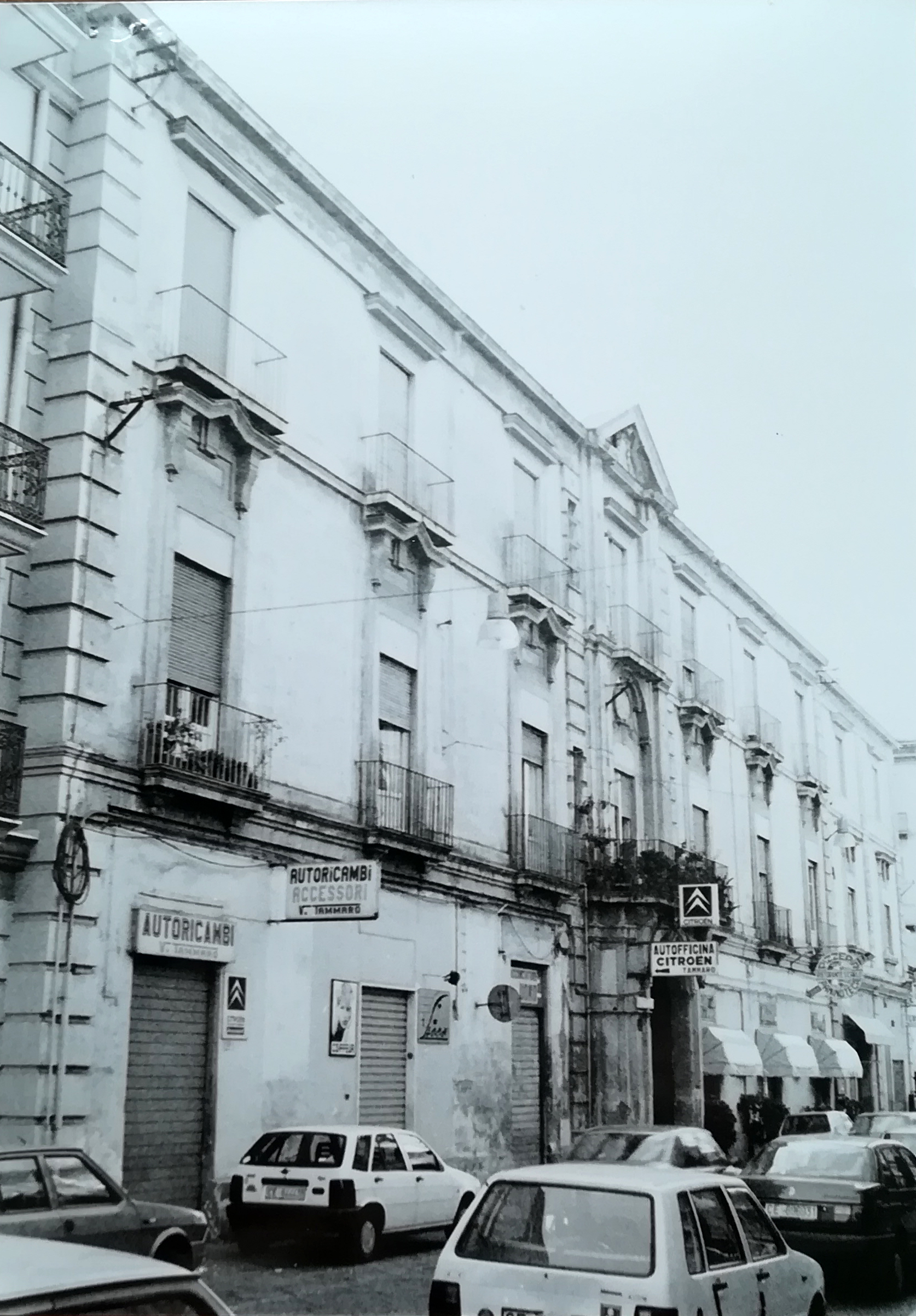 Palazzo Paternò (palazzo, gentilizio) - Caserta (CE)  (XVIII)