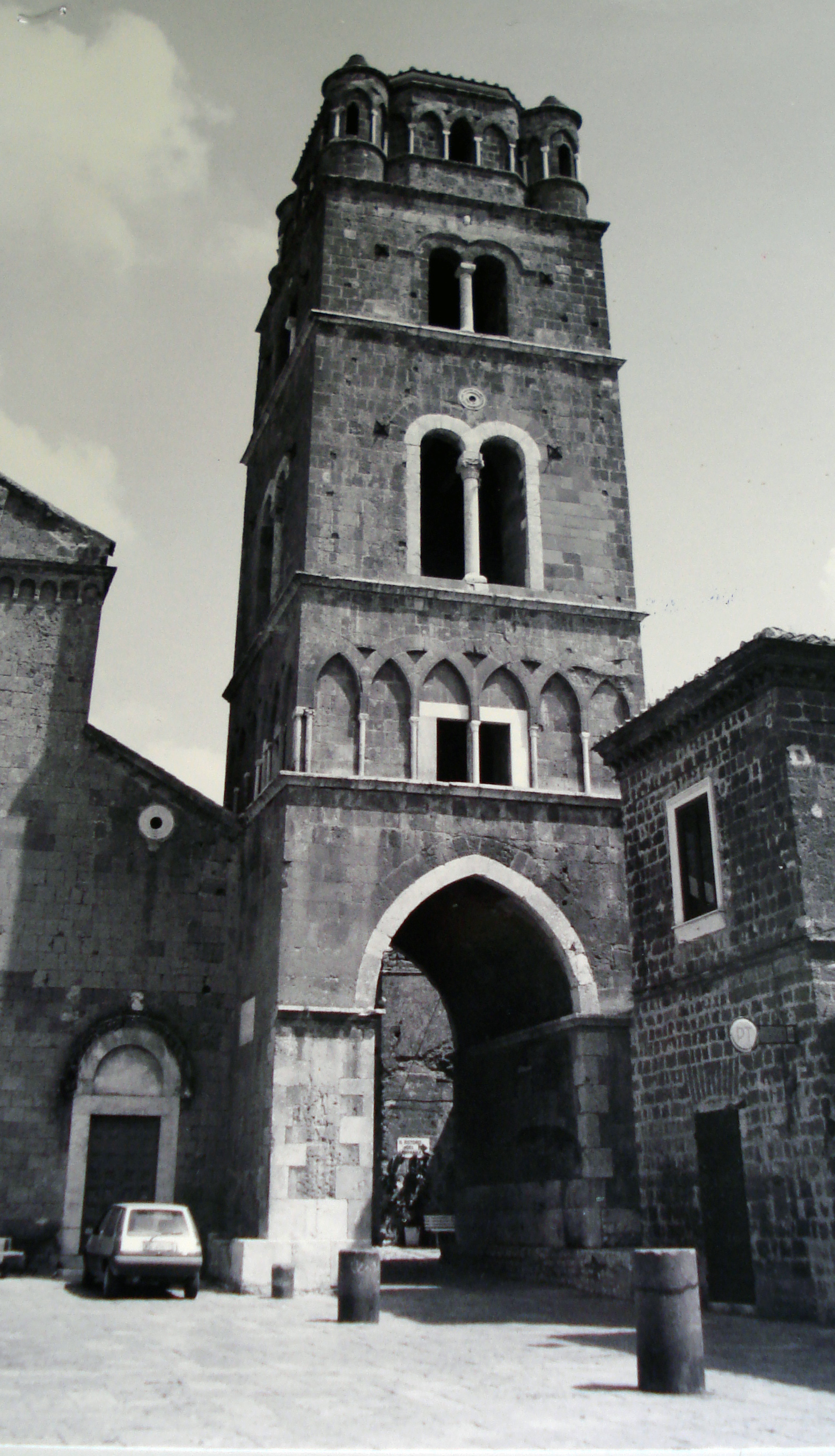 Torre campanaria del Duomo (torre, campanile) - Caserta (CE)  (XVII)