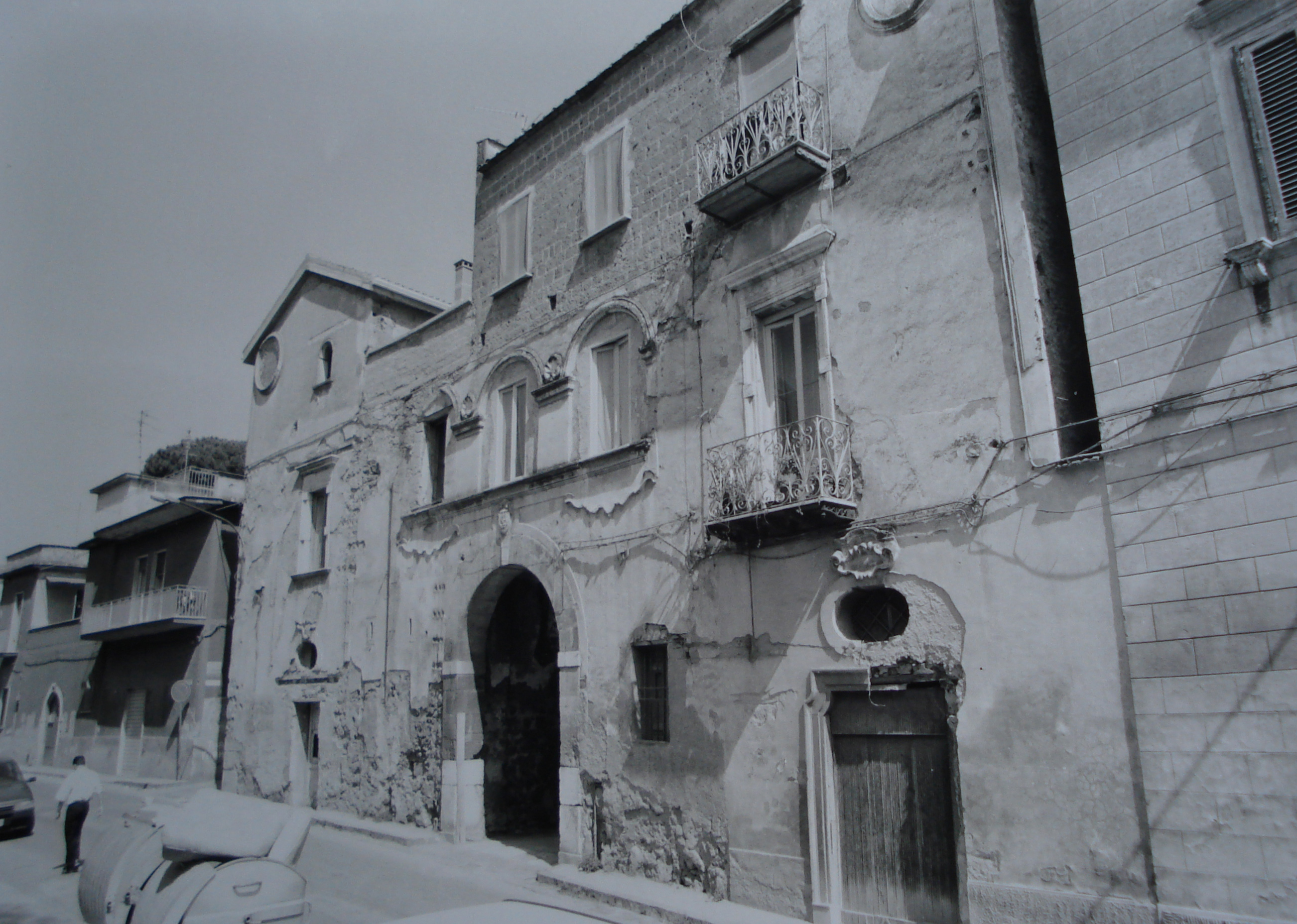 Ex Palazzo De Helena con annessa cappella gentilizia (palazzo, residenziale) - Caserta (CE)  (XVII)