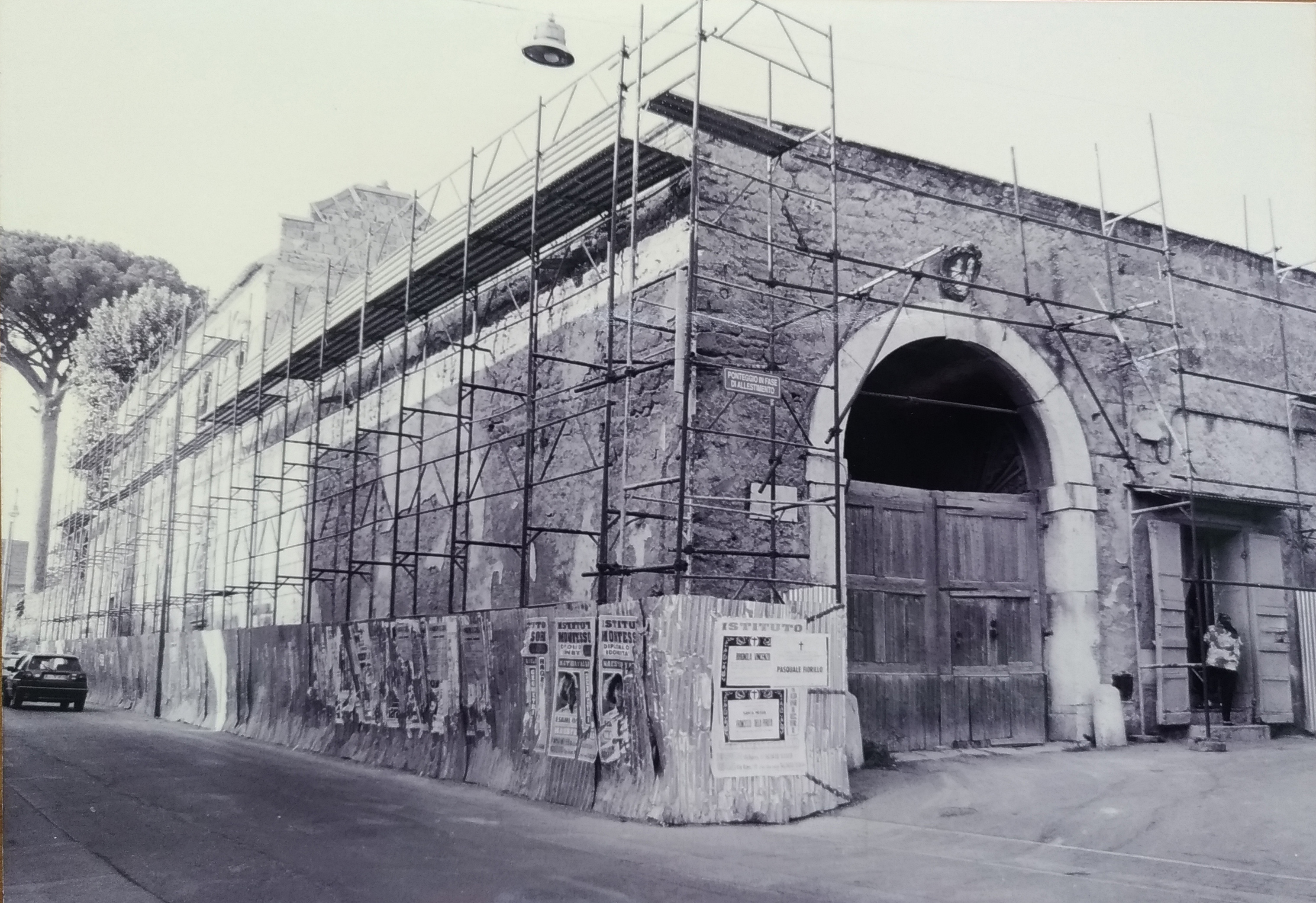 Villa gentilizia e giardino annesso (villa, gentilizia) - Caserta (CE)  (XVII)