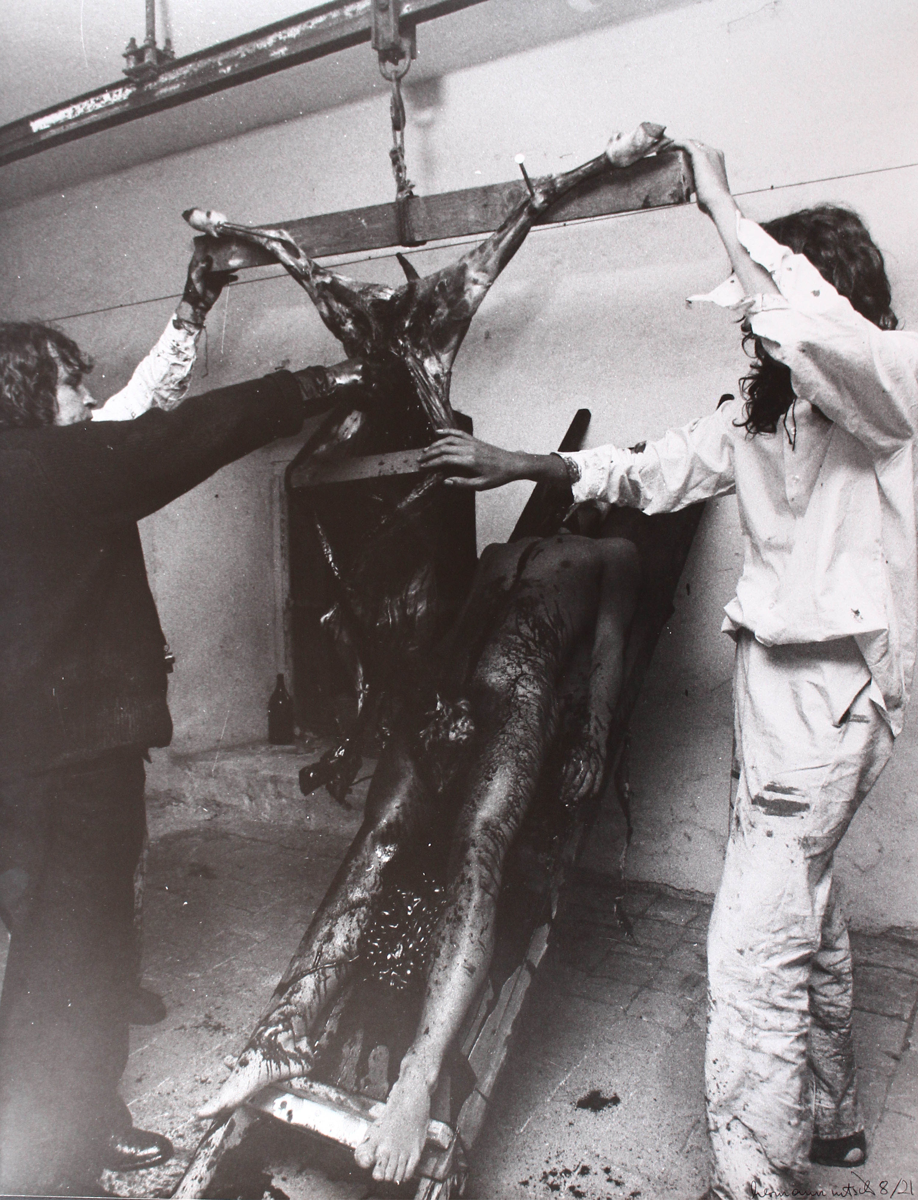 Nitsch, Hermann - Carcassa [dell'] Animale [e] Attori (positivo) di Nitsch, Beate (seconda metà XX)