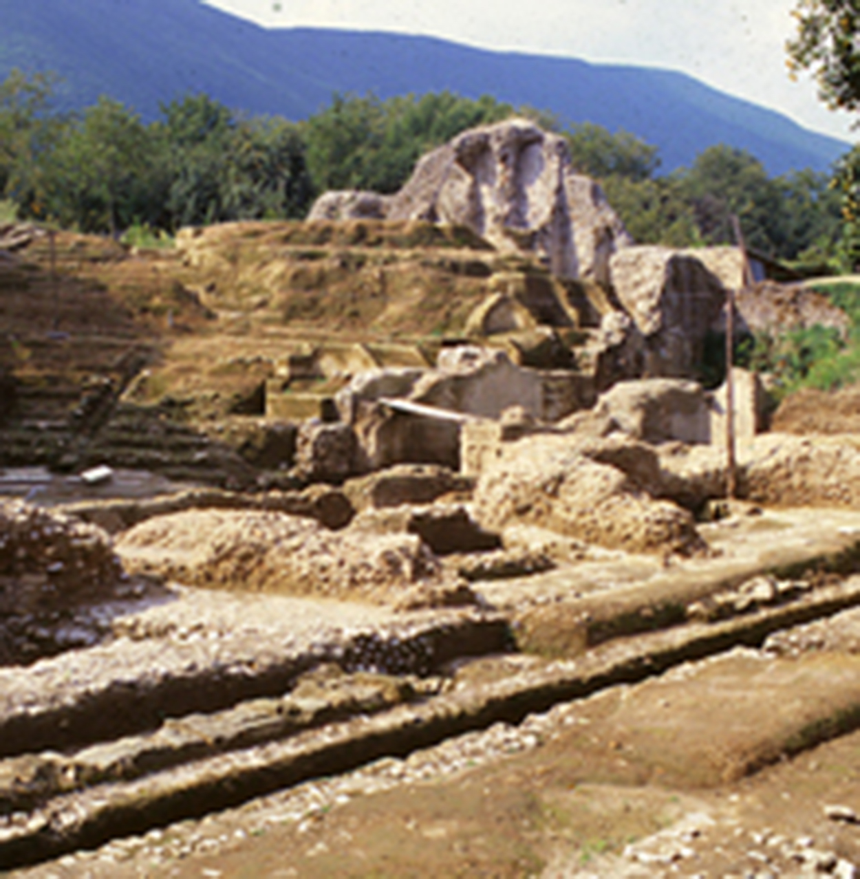teatro ellenistico-romano di Nocera Superiore (teatro, luogo ad uso pubblico) - Nocera Superiore (SA)  (seconda metà II sec. a. C)