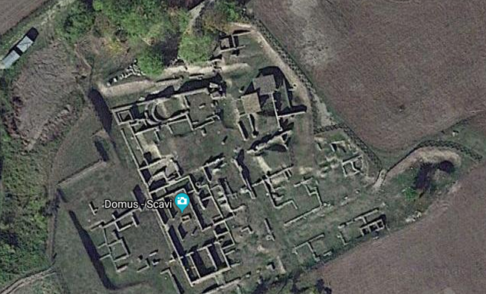Aeclanum - Casa-officina (domus, struttura abitativa) - Mirabella Eclano (AV)  (Età romana)