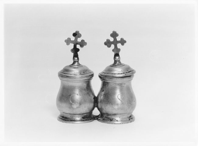 vasetti per oli santi, elemento d'insieme - ambito molisano (prima metà XVIII)