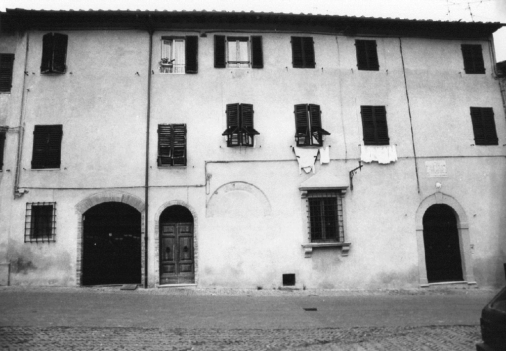 EDIFICIO IN PIAZZA SANT'AGOSTINO, 15/16/17 (abitazione) - San Gimignano (SI) 