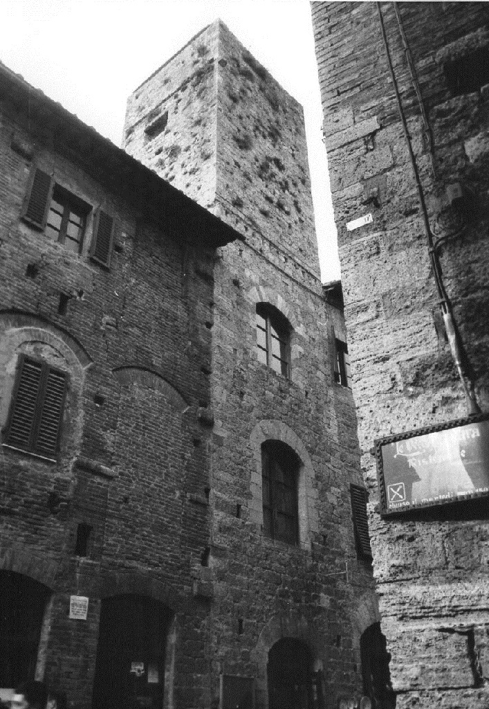 TORRE DEL PALAZZO FICARELLI (torre, difensiva) - San Gimignano (SI) 