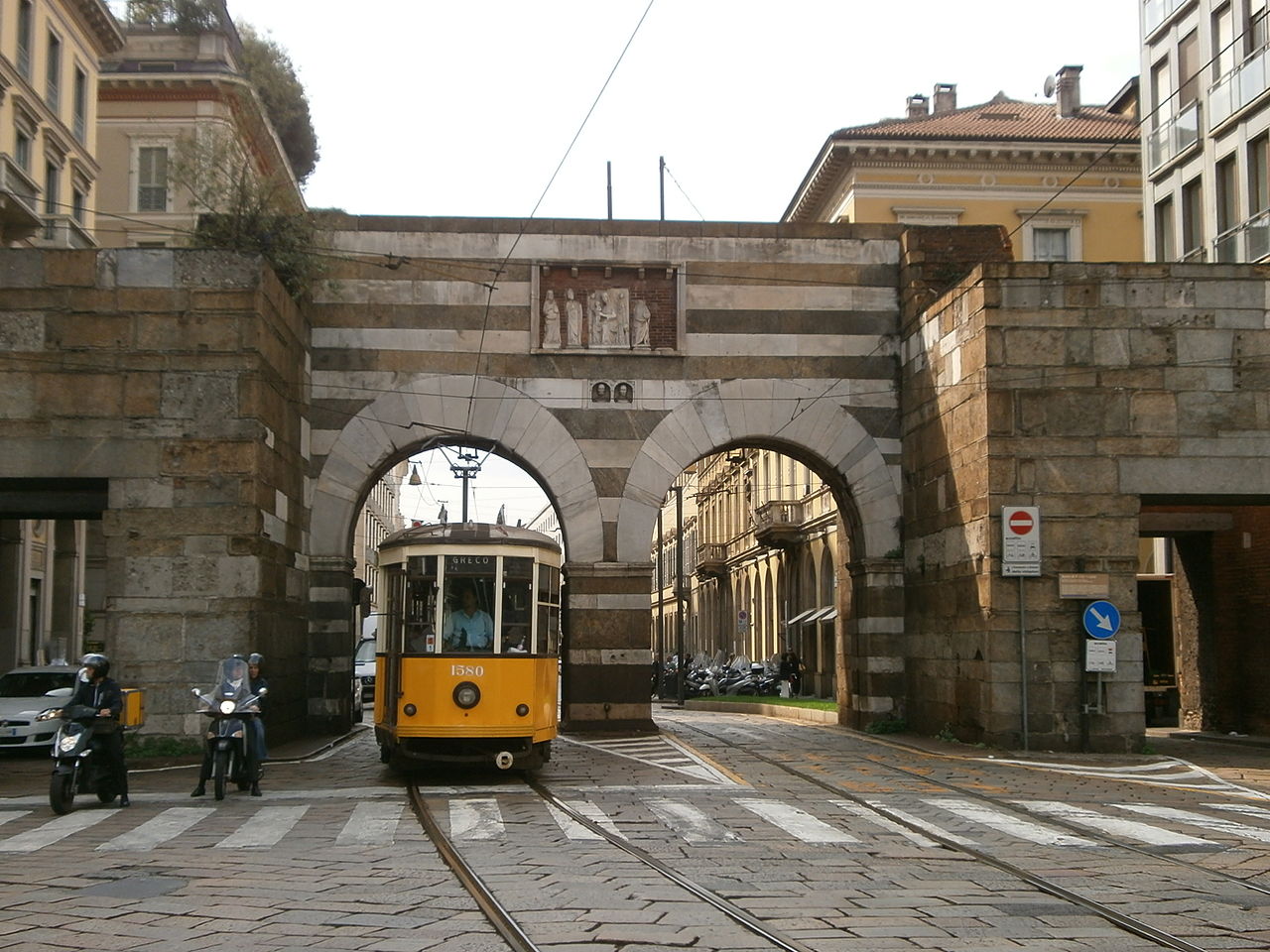 portoni di Porta Nuova (porta, urbica) - Milano (MI) 