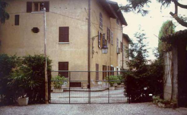 "casa vecchia" (Cavecchia) (villa - giardino) - Nerviano (MI) 