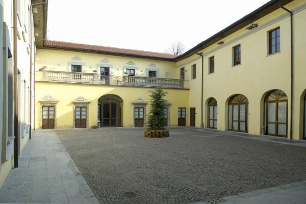 Palazzo Lampugnani già Maggi e Corvini (palazzo) - Parabiago (MI) 