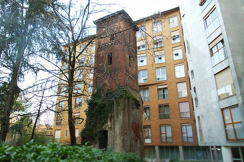 Campanile della chiesa della SS. Trinità (campanile) - Milano (MI) 