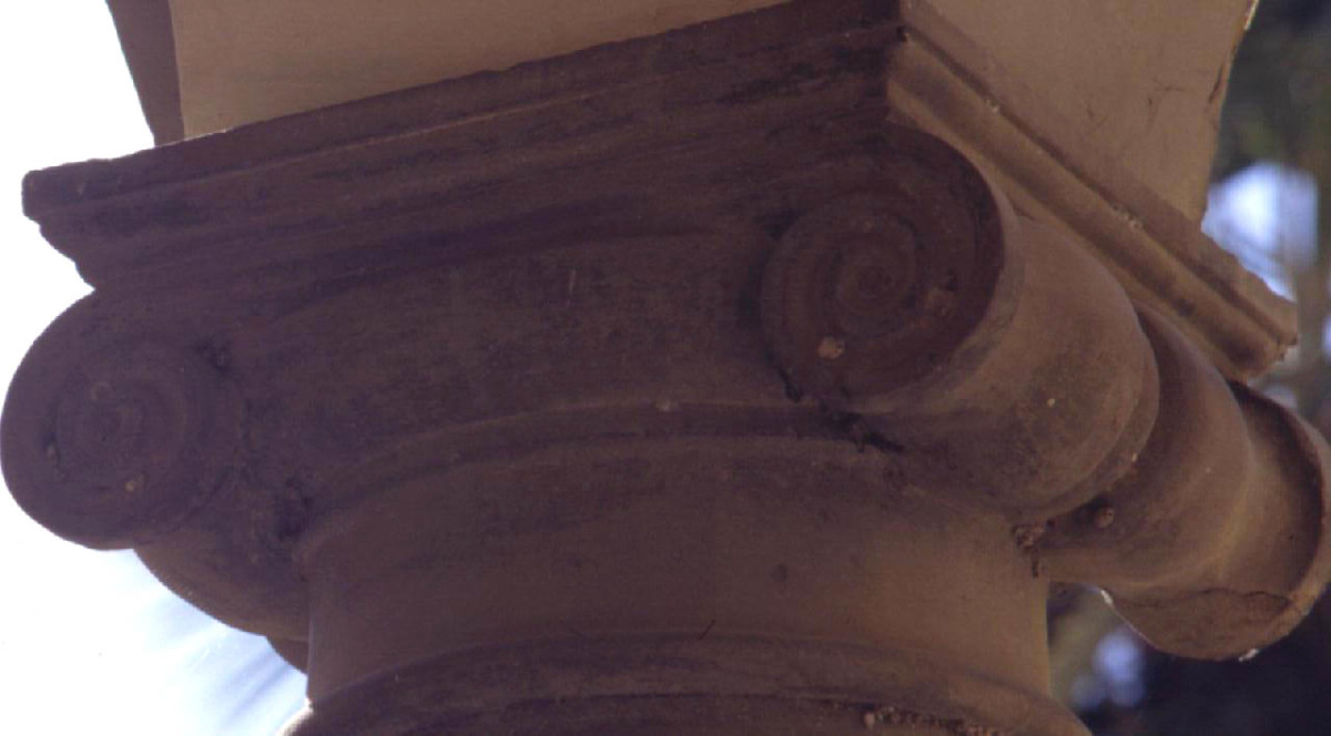 capitello ionico, serie - bottega toscana (sec. XVI)