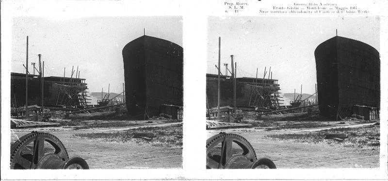 Friuli-Venezia Giulia - Monfalcone - Adria Werke - cantieri - navi - 1917 (positivo) di Marzocchi, Luigi (primo quarto XX)