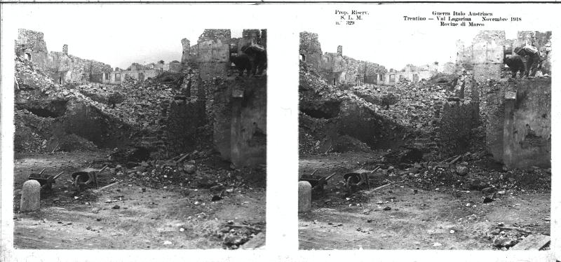 Rovereto - Marco - rovine - macerie - 1918 (positivo) di Marzocchi, Luigi (primo quarto XX)