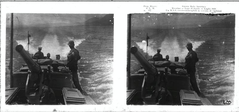 Lago di Garda - MAS - cacciasommergibili - vigilanza - 1918 (positivo) di Marzocchi, Luigi (primo quarto XX)