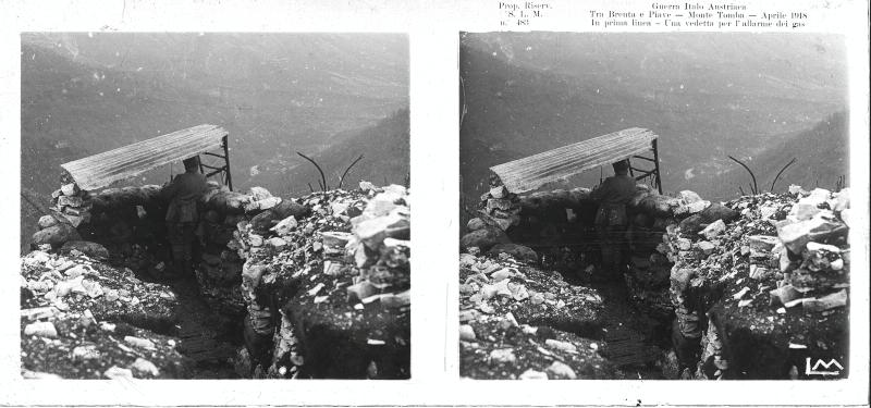 Monte Tomba - soldati - vedette - prime linee - 1918 (positivo) di Marzocchi, Luigi (primo quarto XX)