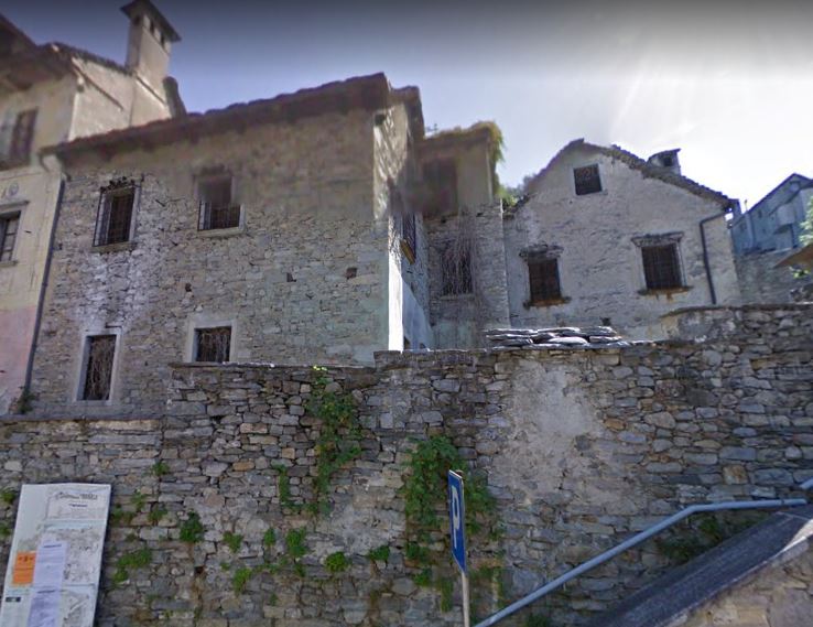 Casa lungo la strada comunale Masera-Bondollo-Ranco (casa) - Masera (VB)  (XVI)