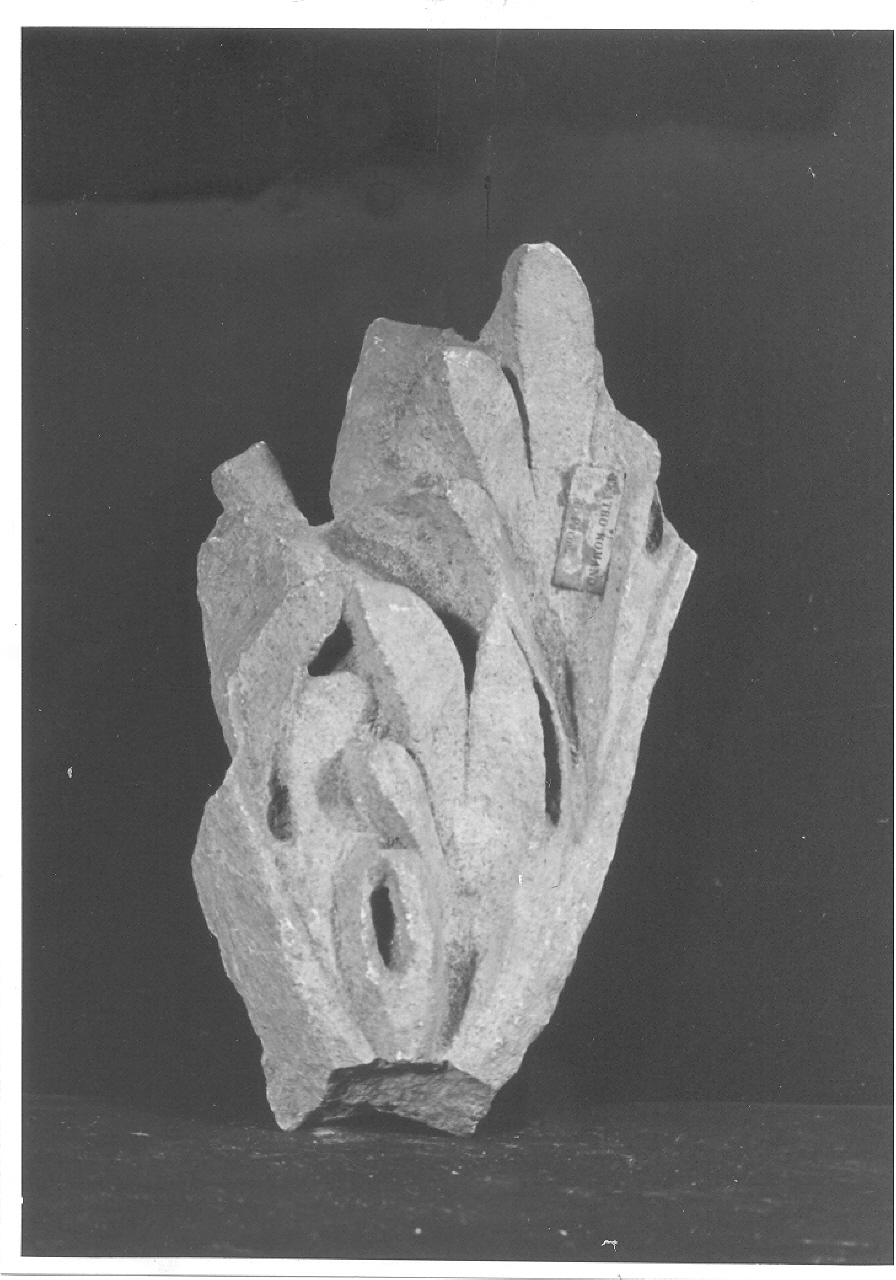 frammento/ capitello (sec. I d.C)