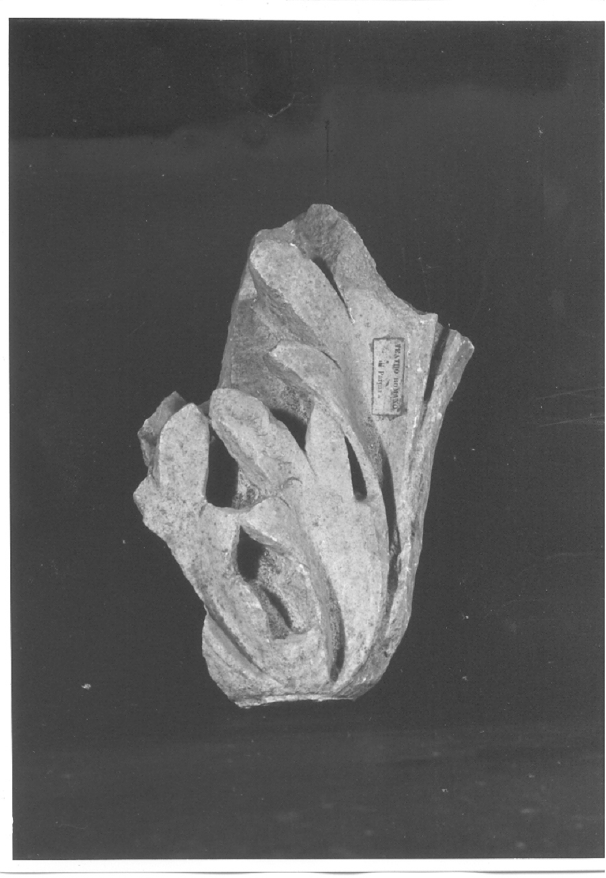 frammento/ capitello (sec. I d.C)