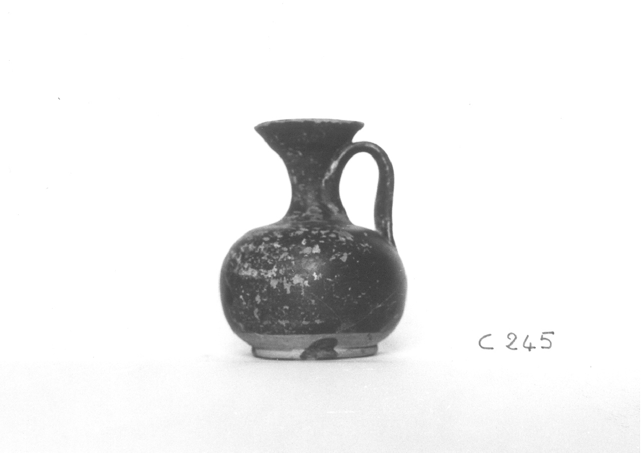 lekythos - produzione attica (V sec. a.C)