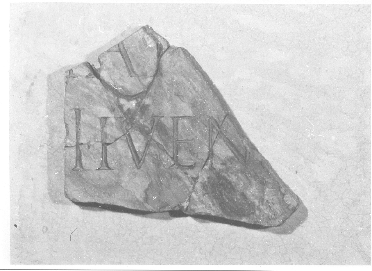 lastra/ frammento (sconosciuta)