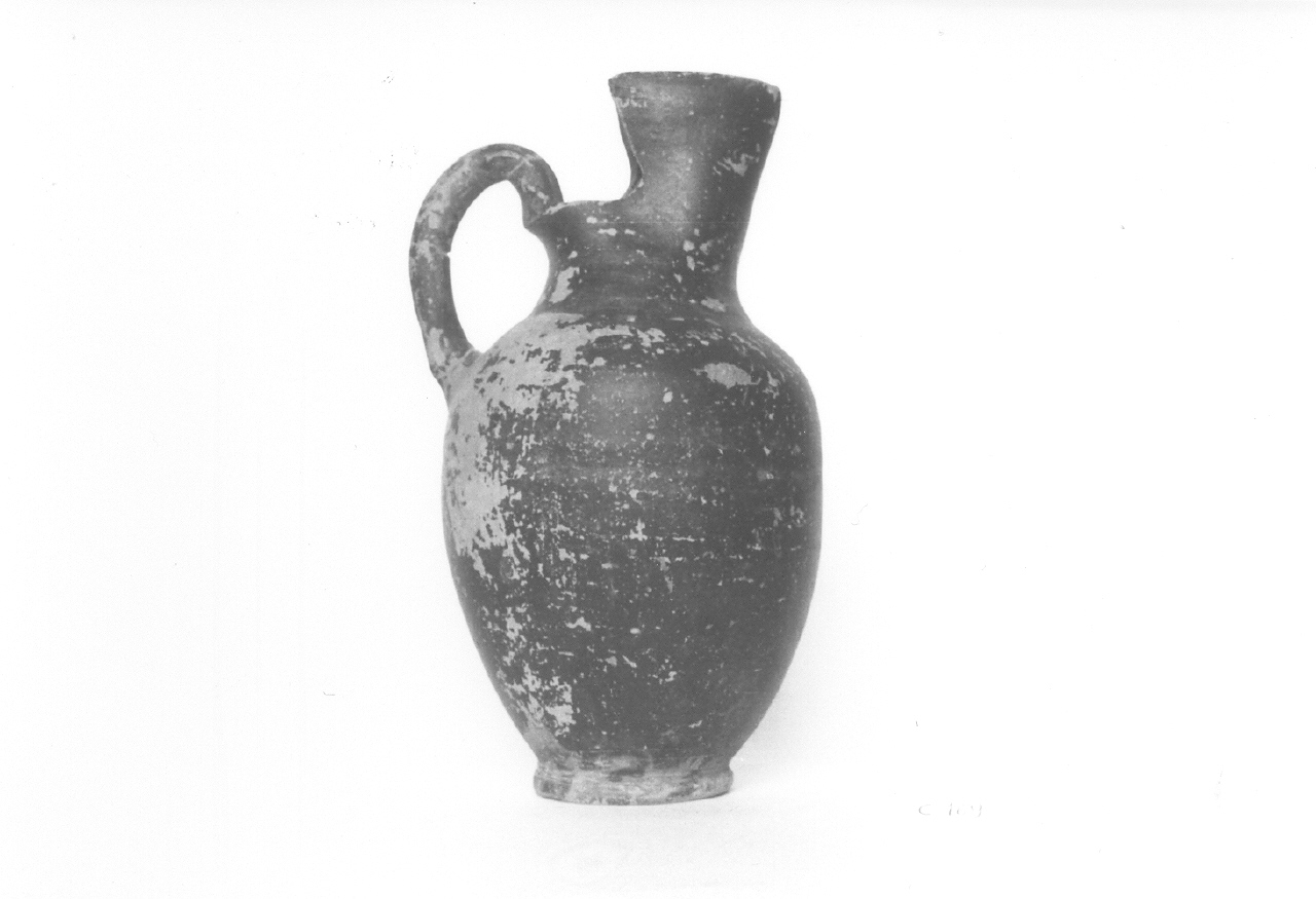 oinochoe, Beazley forma VII - produzione etrusca (III sec. a.C)