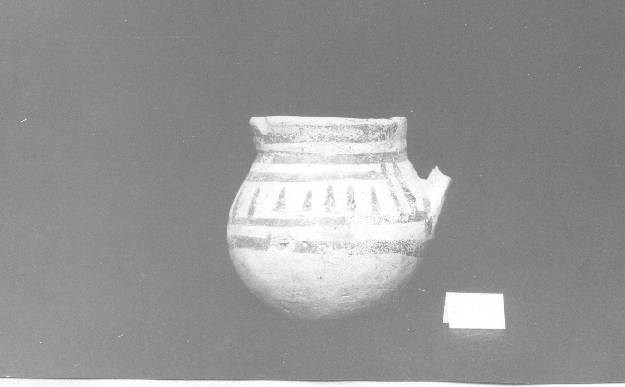 kyathos - produzione apula indigena (VI-V a.C)