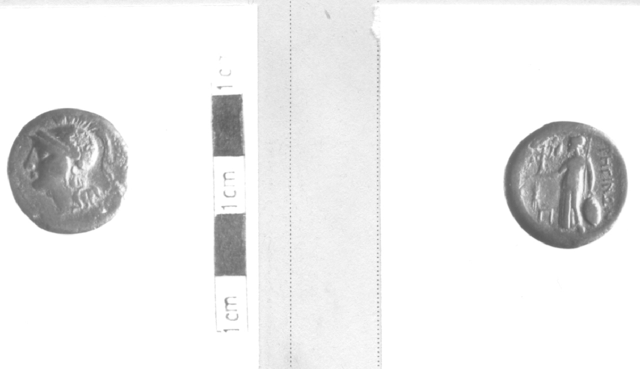 Testa di Atena / Atena con scudo, lancia e piccola Nike (moneta, pentoncia) (III-I sec. a.C)