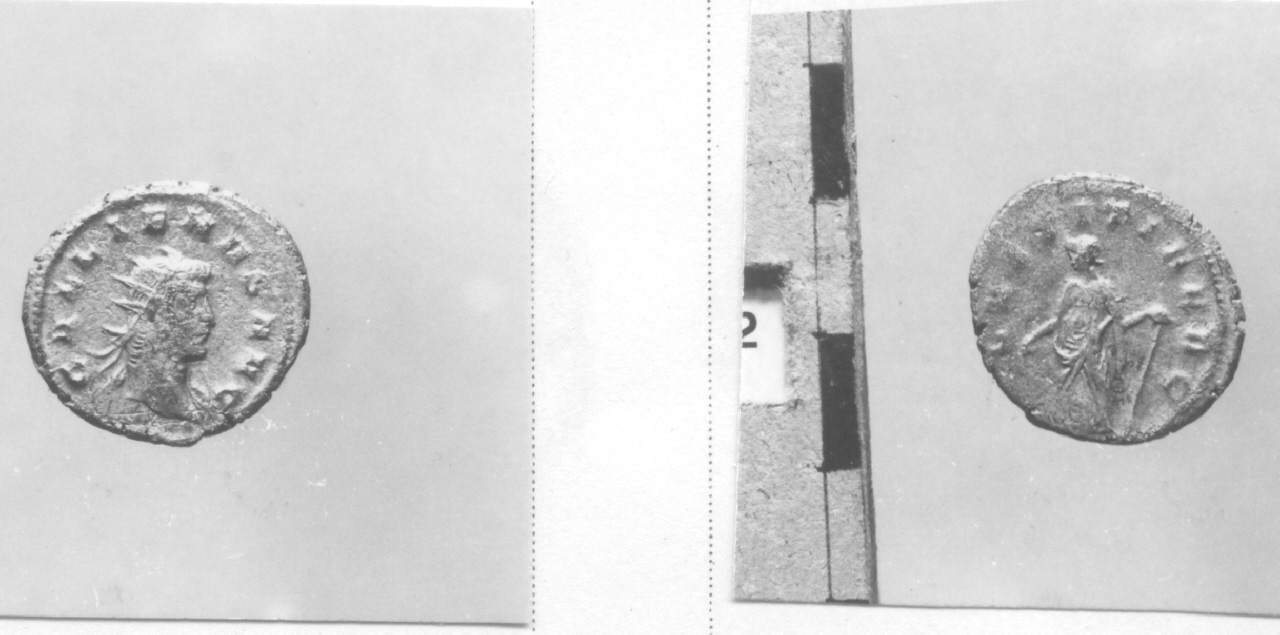 Testa radiata / Figura femminile (moneta, antoniniano) (III sec. d.C)