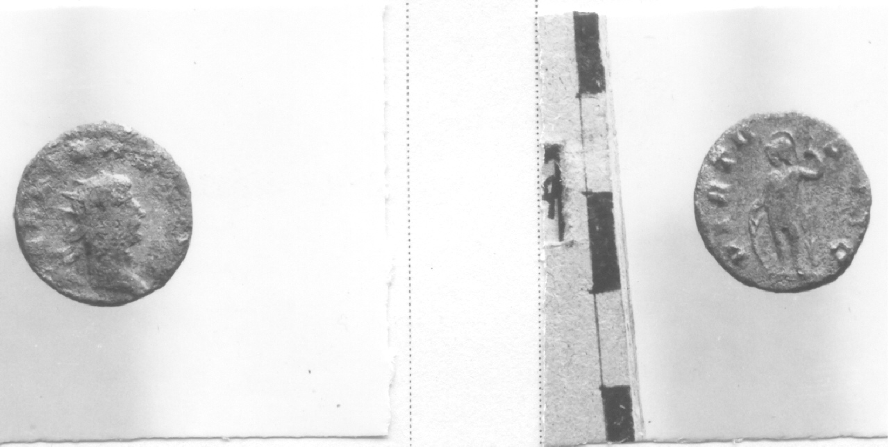 Testa radiata / Figura in abito militare (moneta, antoniniano) (III sec. d.C)