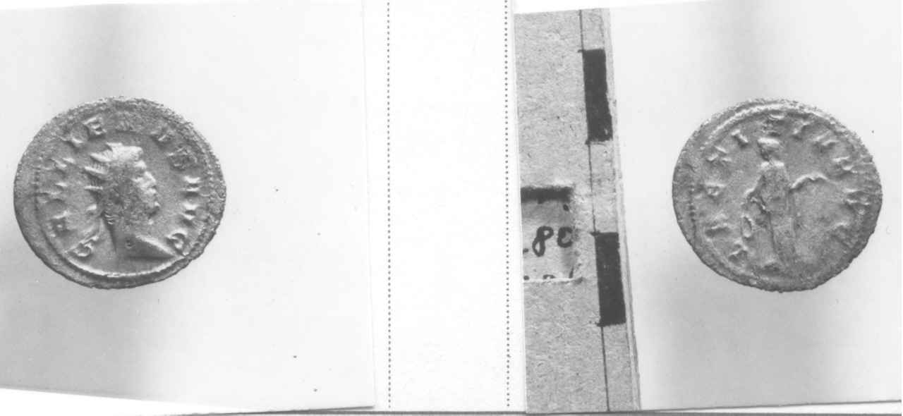 Testa radiata / Figura femminile (moneta, antoniniano) (III sec. d.C)