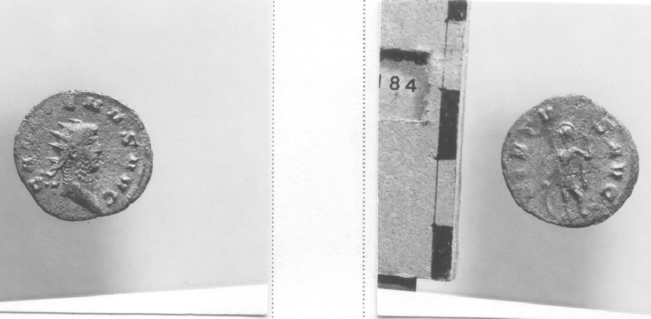 Testa radiata / Figura in abito militare (moneta, antoniniano) (III sec. d.C)