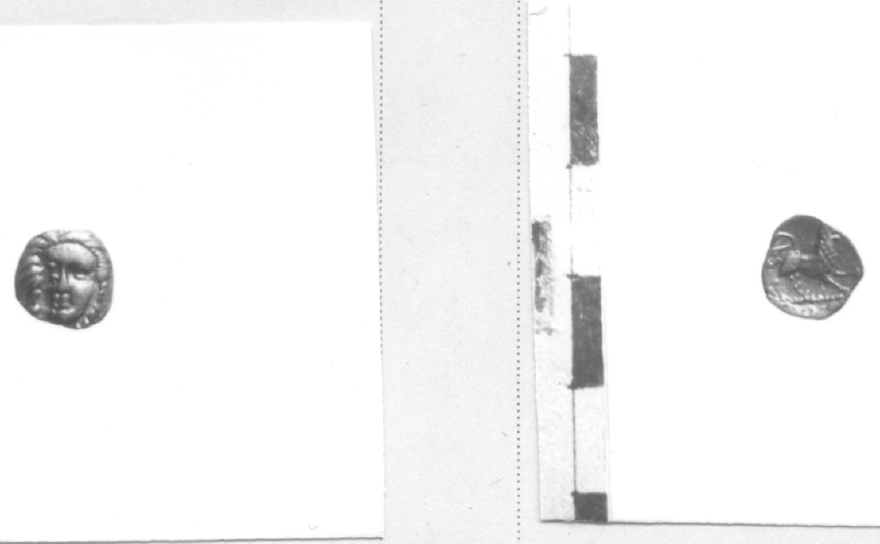 Testa di tre quarti / leone (moneta, obolo) (IV sec. a. C)