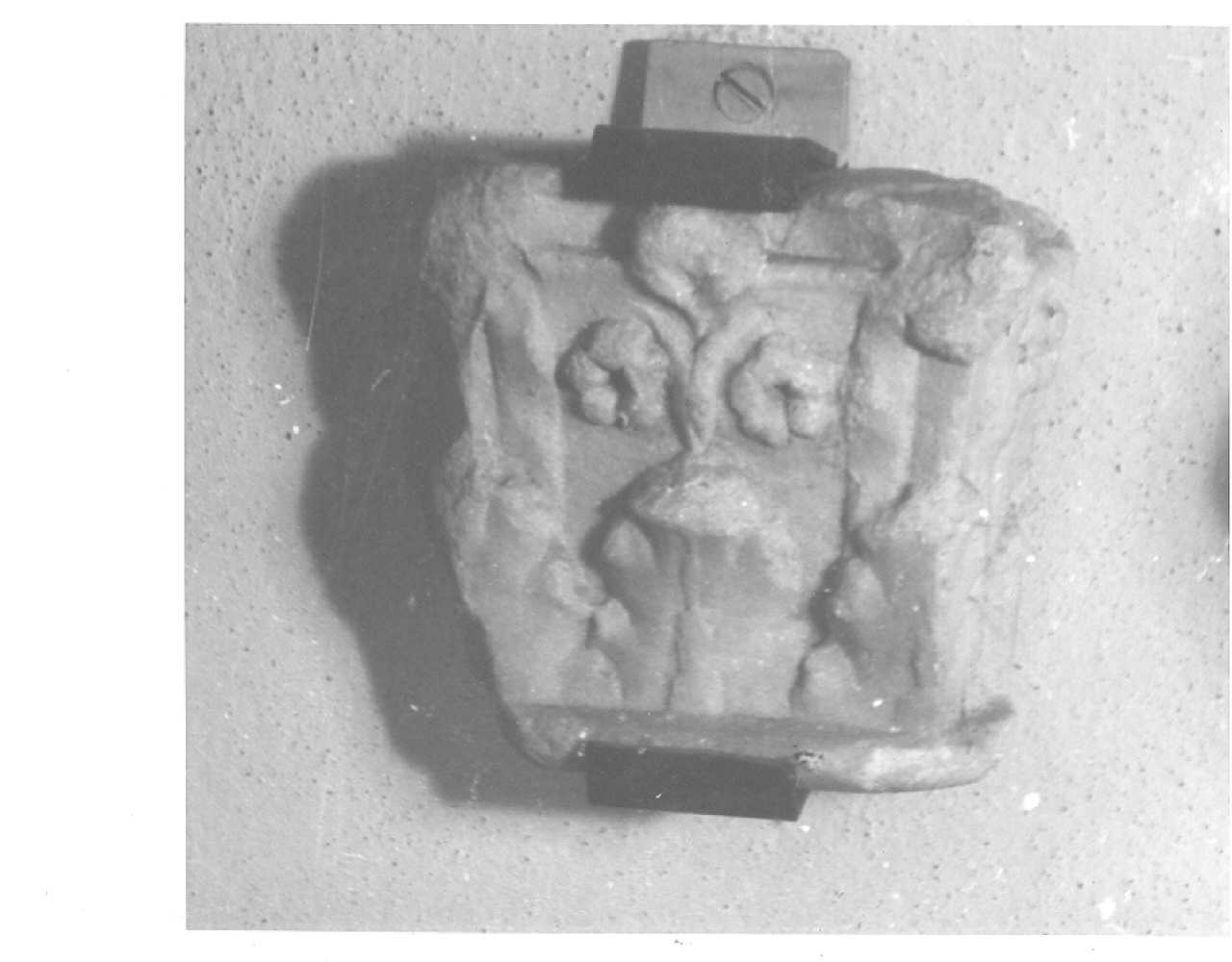 lesena/ capitello (I sec. d. C)