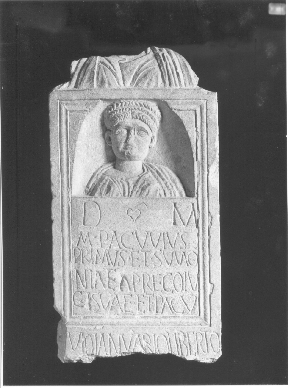 stele/ funeraria (tardo II sec.-inizio III sec. d.C)