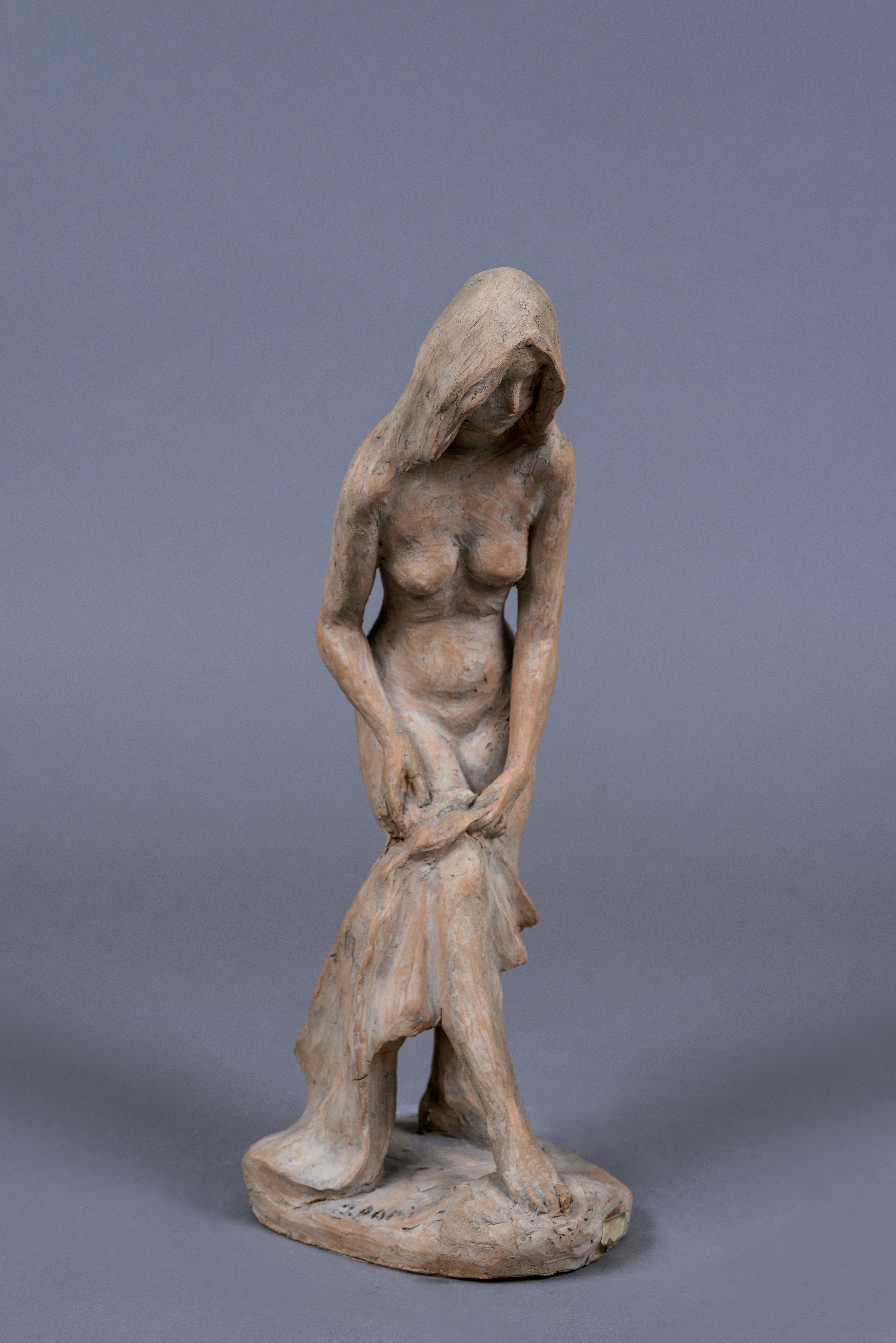 Donna che si asciuga, Donna (scultura, opera isolata) di D'Aniello, Juanita (attribuito) (terzo quarto XX)