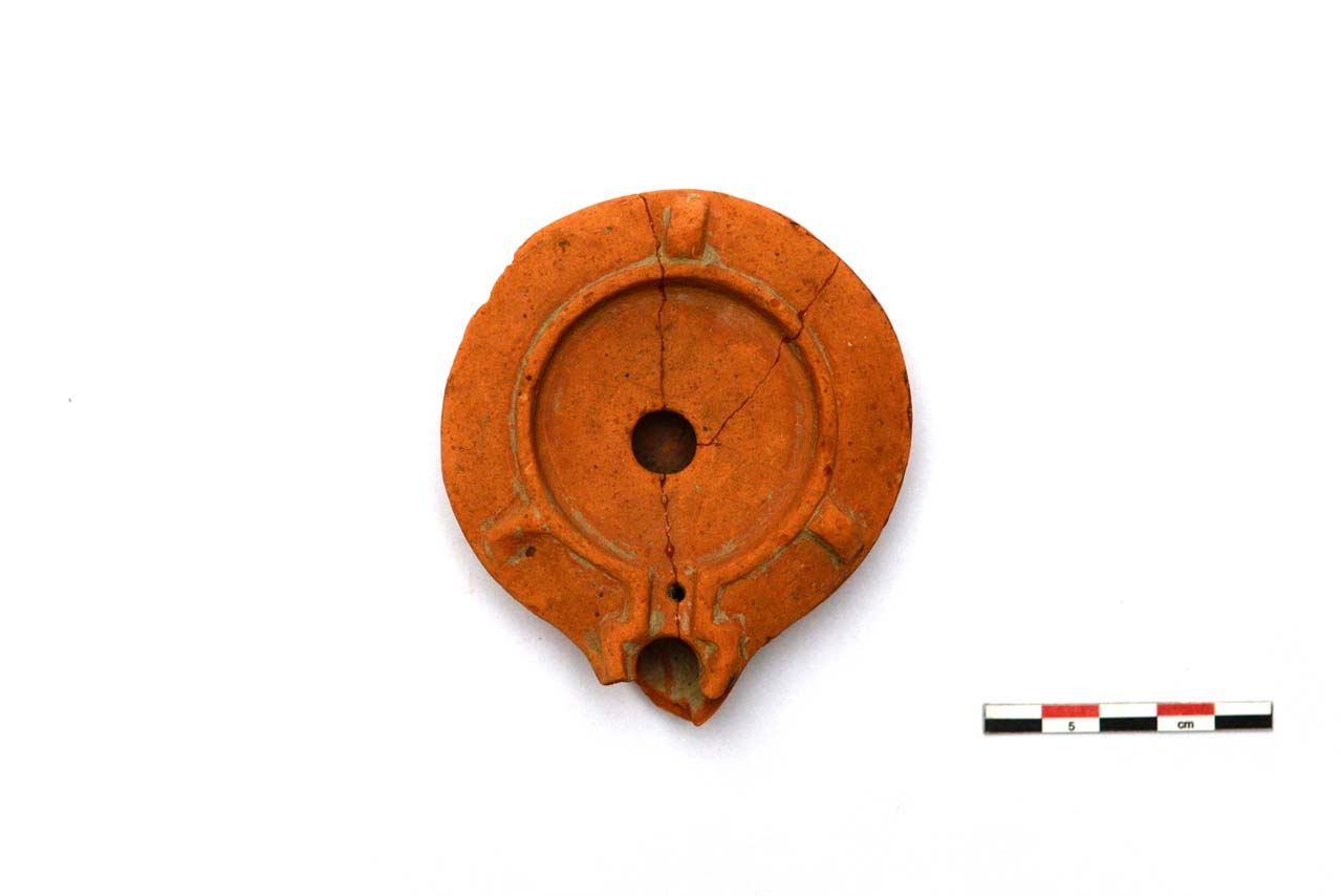 lucerna/ a canale, Loeschcke X-Kurzform - produzione romana (I d.C)